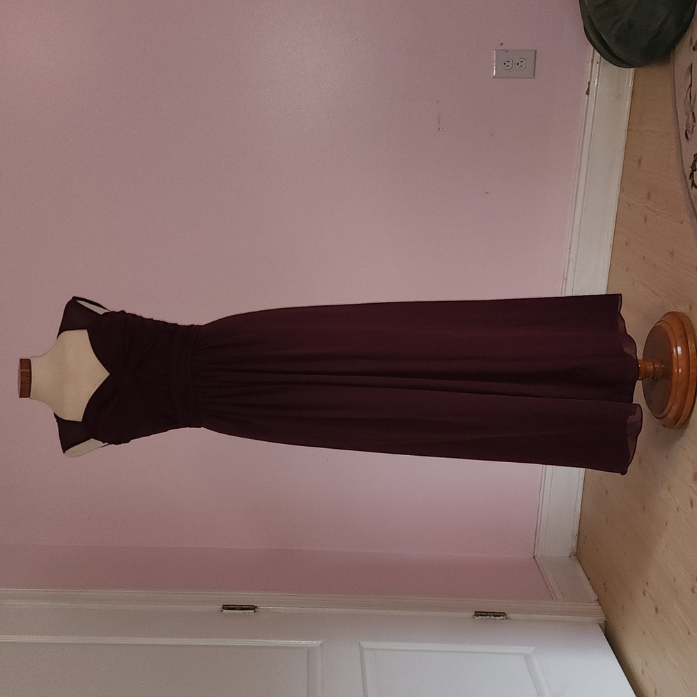 BILL LEVKOFF Plus Cap Sleeve Chiffon A-Line Gown
